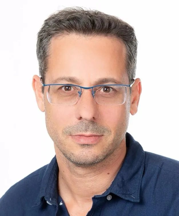 נועם סיון - יועץ עסקי לעולם האופטיקה